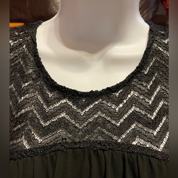 Size Small black dress - Picture 7 of 12